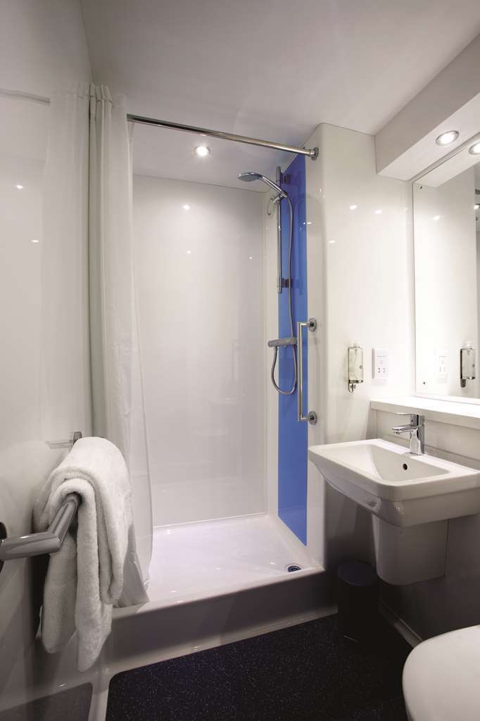 Travelodge Central レスター 部屋 写真