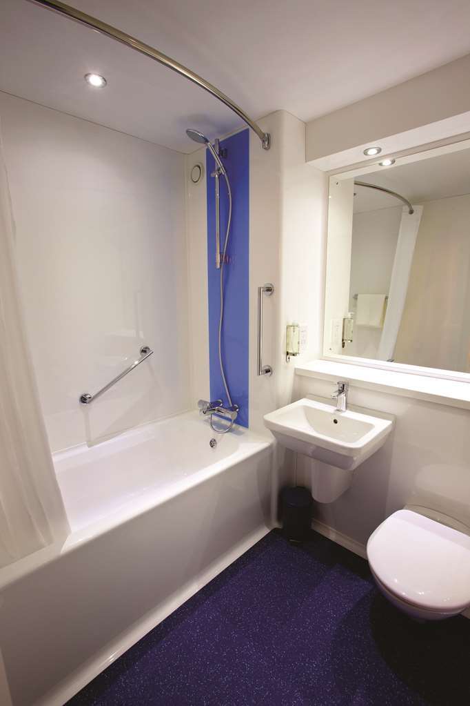 Travelodge Central レスター 部屋 写真